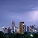 Tempestades intensas colocam três estados em risco neste sábado