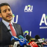 Urgente: Lula confirma que vai indicar Messias de novo ao STF