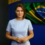 Michelle envia vídeo à convenção de Flávio e declara apoio à campanha