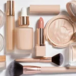 Anvisa suspende venda e uso de dezenas de cosméticos