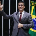 TSE barra candidatura de Deltan Dallagnol faltando horas para a eleição