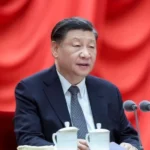 China investiga humorista por paródia de canção comunista