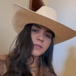 Cantora Yasmin Santos relata novo assalto: ‘estouraram o vidro’